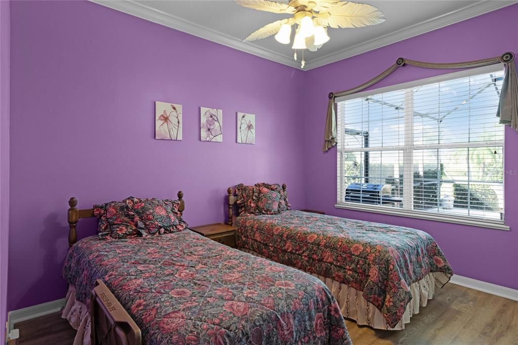 En Venta: $389,000 (3 camas, 2 baños, 2400 Pies cuadrados)