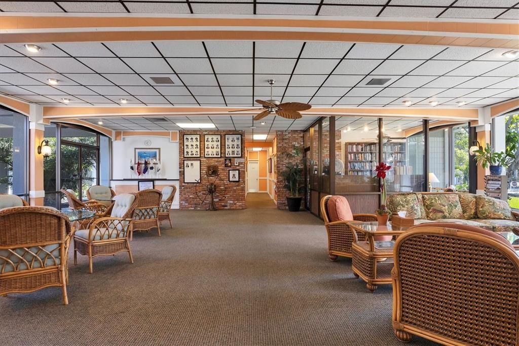 En Venta: $480,000 (2 camas, 2 baños, 1072 Pies cuadrados)