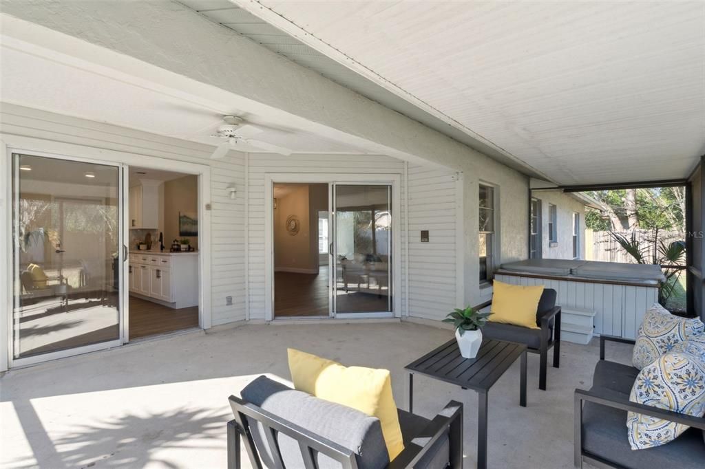 En Venta: $389,900 (3 camas, 2 baños, 1373 Pies cuadrados)