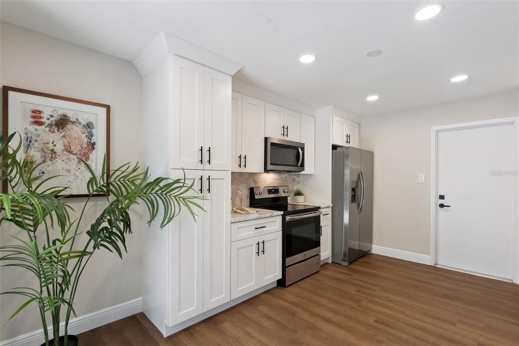 En Venta: $389,900 (3 camas, 2 baños, 1373 Pies cuadrados)