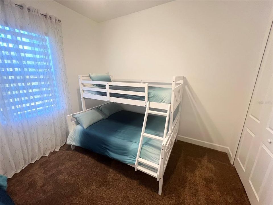 For Rent: $2,500 (3 beds, 2 baths, 1813 Square Feet)