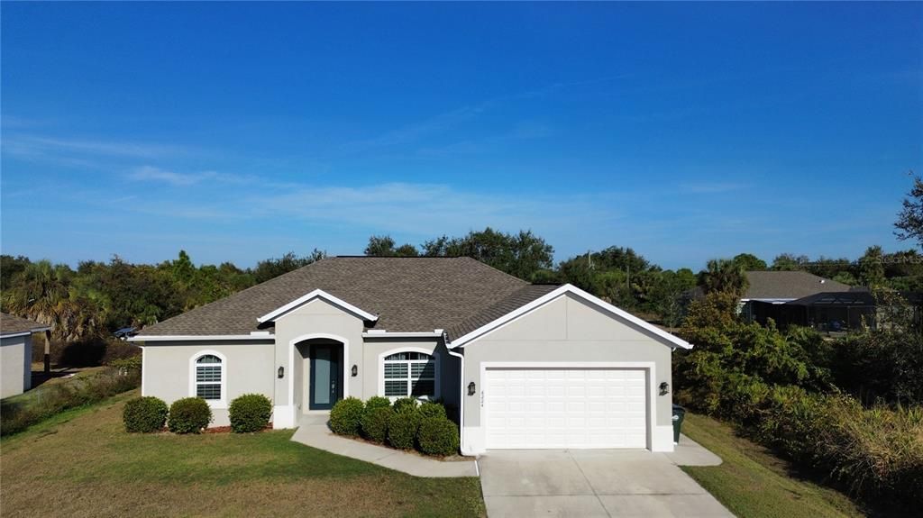 For Rent: $2,500 (3 beds, 2 baths, 1813 Square Feet)