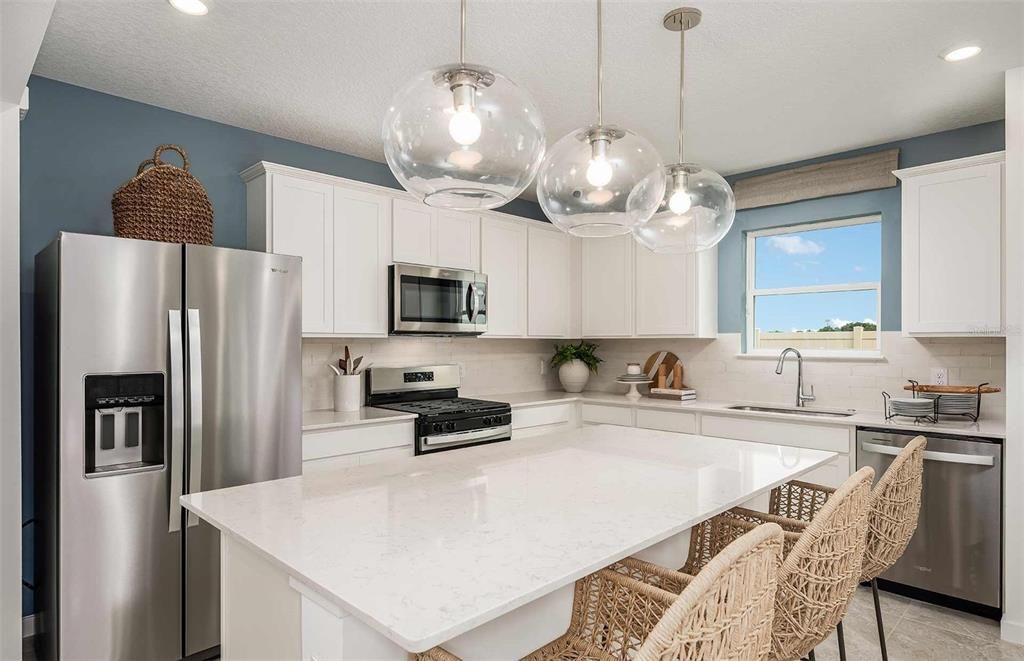 For Sale: $321,920 (2 beds, 2 baths, 1433 Square Feet)