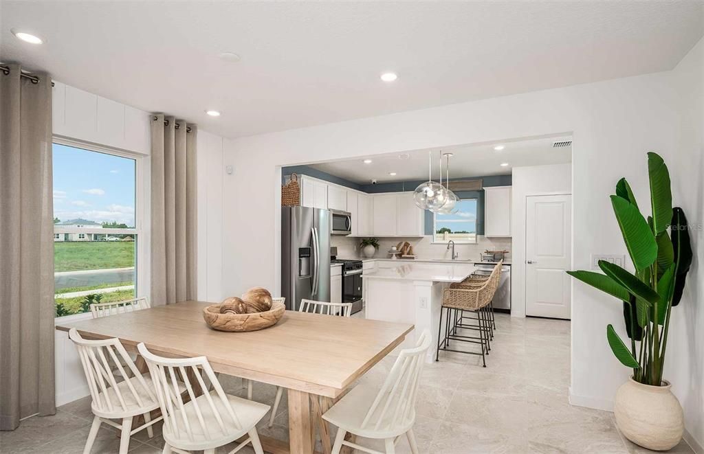 For Sale: $321,920 (2 beds, 2 baths, 1433 Square Feet)