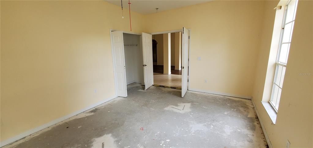 For Sale: $499,900 (5 beds, 4 baths, 3306 Square Feet)