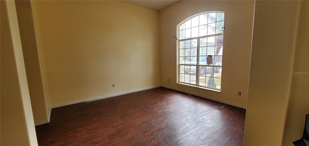 For Sale: $499,900 (5 beds, 4 baths, 3306 Square Feet)