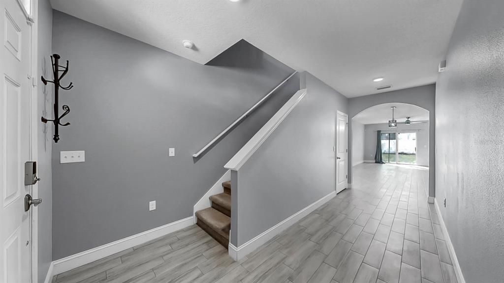 En Venta: $375,000 (5 camas, 3 baños, 2522 Pies cuadrados)