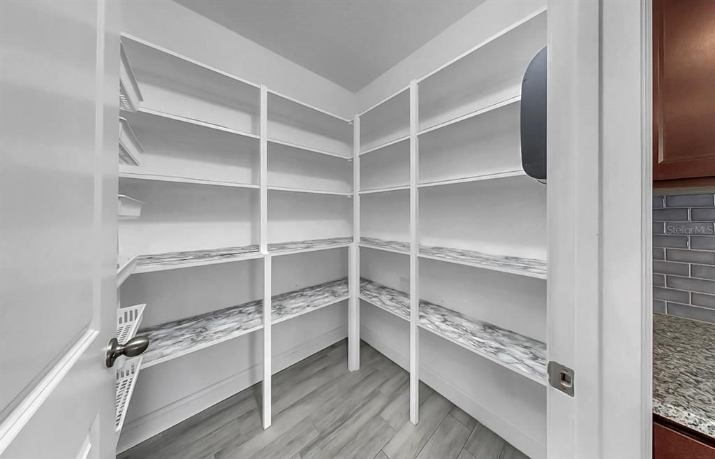 En Venta: $375,000 (5 camas, 3 baños, 2522 Pies cuadrados)