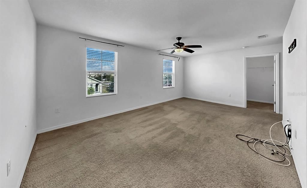 En Venta: $375,000 (5 camas, 3 baños, 2522 Pies cuadrados)