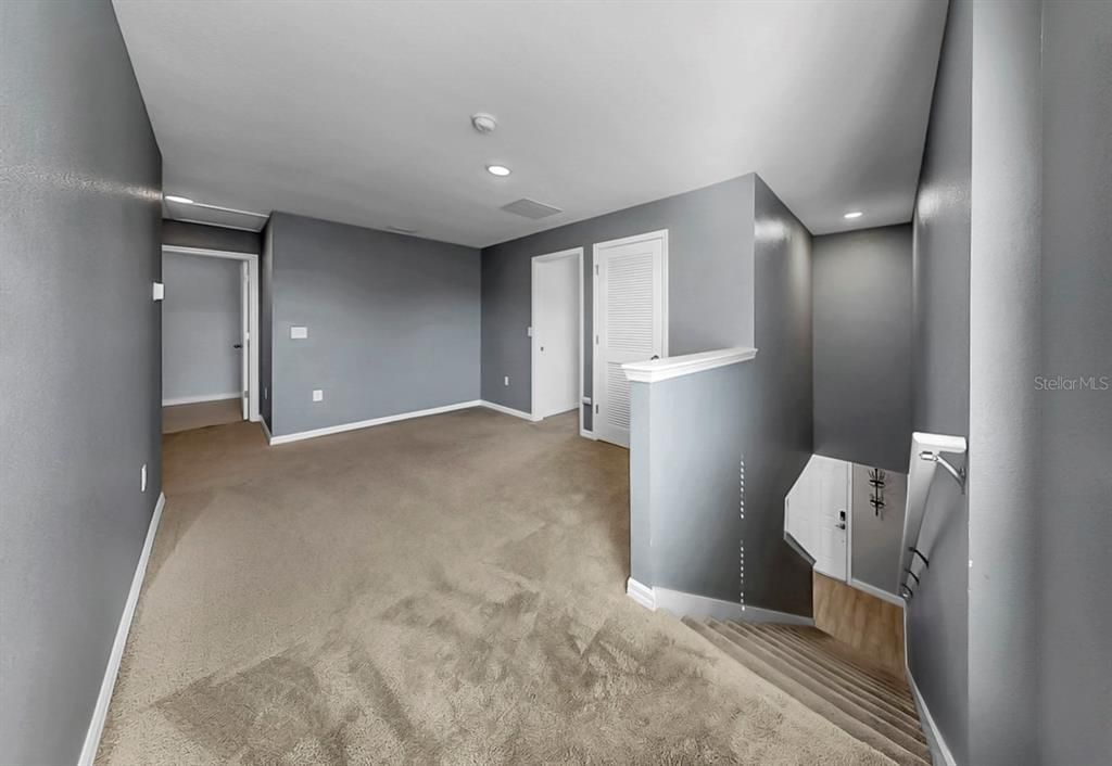 En Venta: $375,000 (5 camas, 3 baños, 2522 Pies cuadrados)