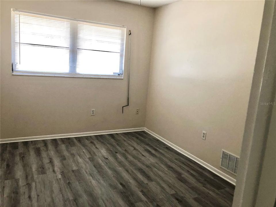 For Rent: $2,195 (3 beds, 2 baths, 1176 Square Feet)