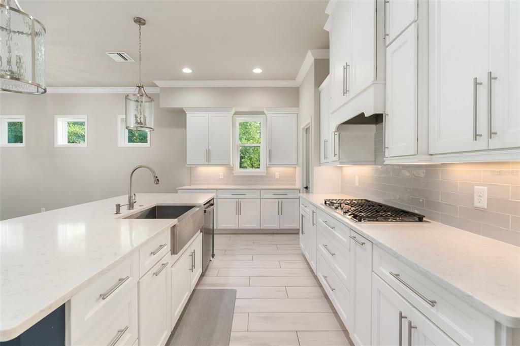 待售: $949,900 (4 贝兹, 4 浴室, 3219 平方英尺)