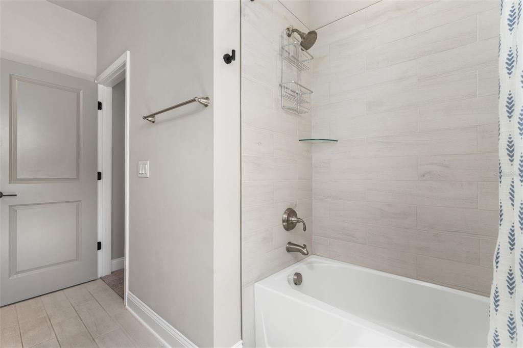 待售: $949,900 (4 贝兹, 4 浴室, 3219 平方英尺)