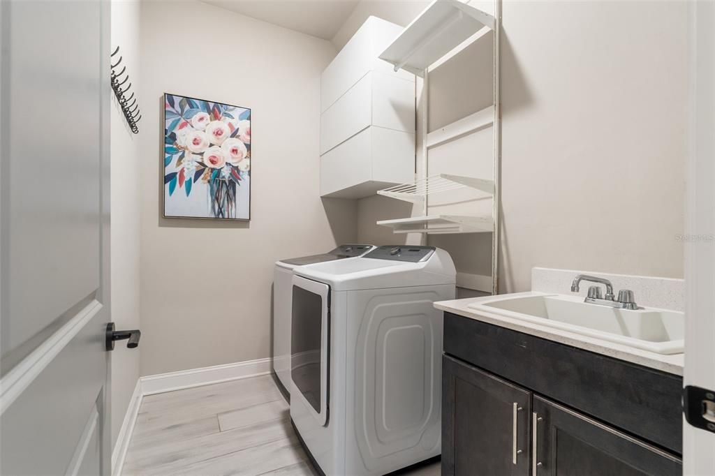 待售: $949,900 (4 贝兹, 4 浴室, 3219 平方英尺)