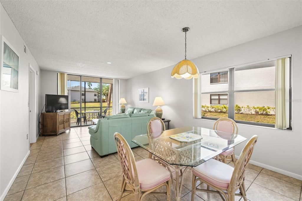 For Sale: $189,000 (2 beds, 2 baths, 1174 Square Feet)