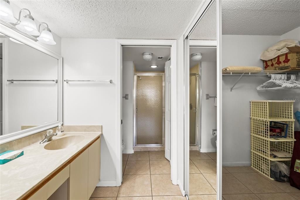 For Sale: $189,000 (2 beds, 2 baths, 1174 Square Feet)