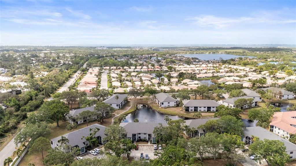 For Sale: $189,000 (2 beds, 2 baths, 1174 Square Feet)