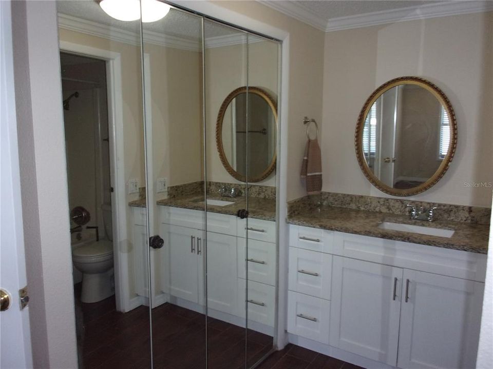 В аренду: $1,650 (2 спален, 2 ванн, 1005 Квадратных фут)