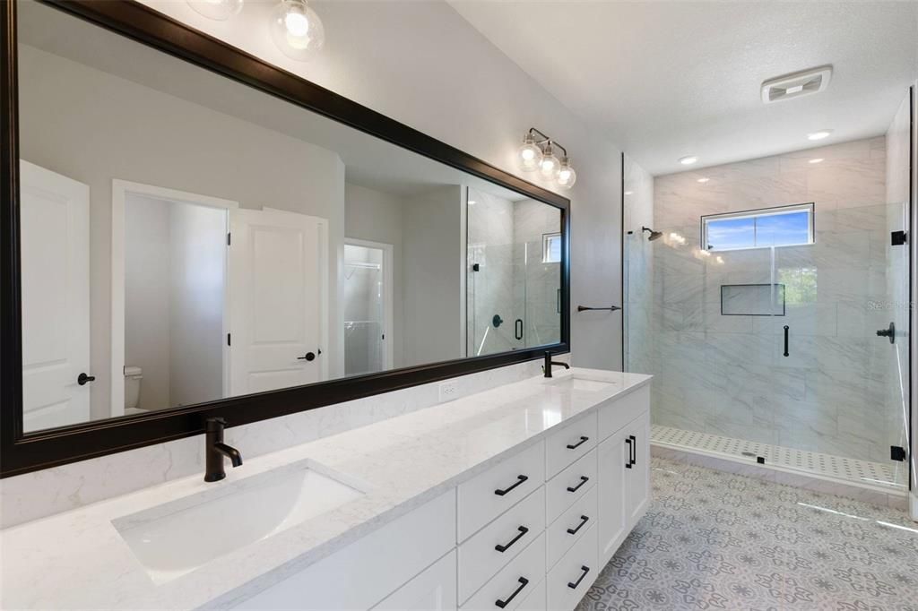 En Venta: $1,249,990 (4 camas, 4 baños, 3044 Pies cuadrados)