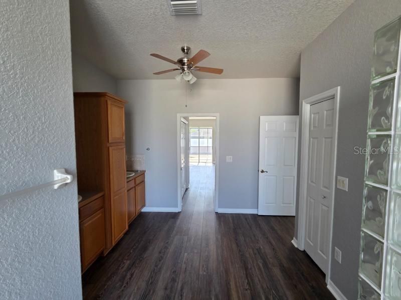 На продажу: $452,000 (3 спален, 2 ванн, 2064 Квадратных фут)