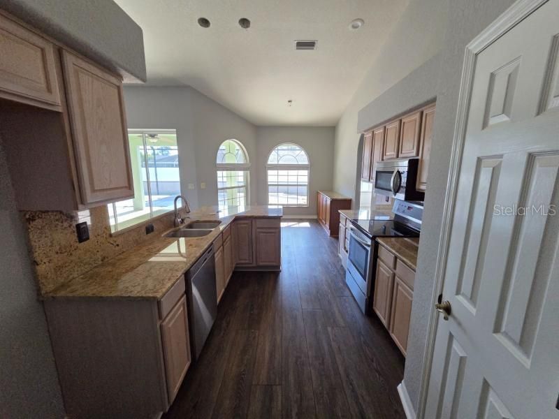 На продажу: $452,000 (3 спален, 2 ванн, 2064 Квадратных фут)