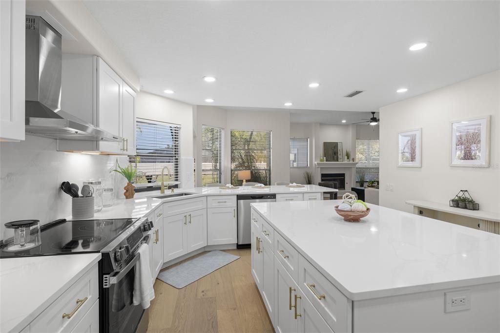 For Sale: $964,700 (4 beds, 2 baths, 2792 Square Feet)