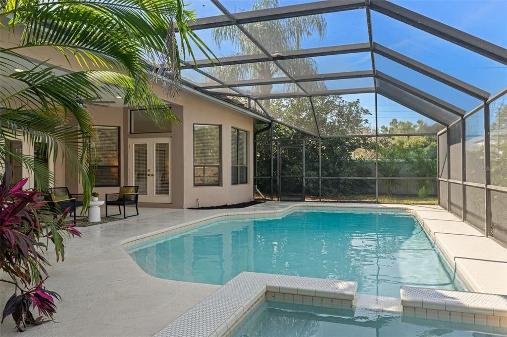 For Sale: $964,700 (4 beds, 2 baths, 2792 Square Feet)