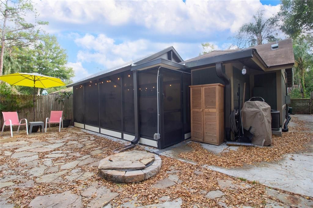 待售: $389,000 (2 贝兹, 2 浴室, 960 平方英尺)