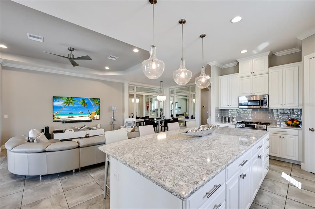 На продажу: $1,199,000 (3 спален, 3 ванн, 2311 Квадратных фут)