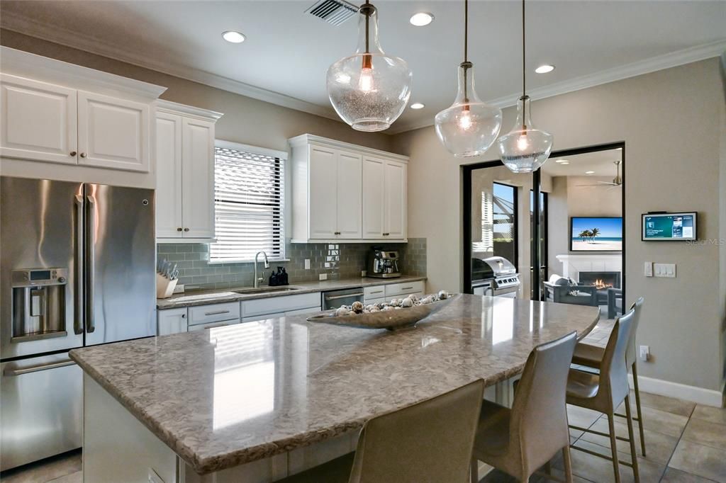 На продажу: $1,199,000 (3 спален, 3 ванн, 2311 Квадратных фут)