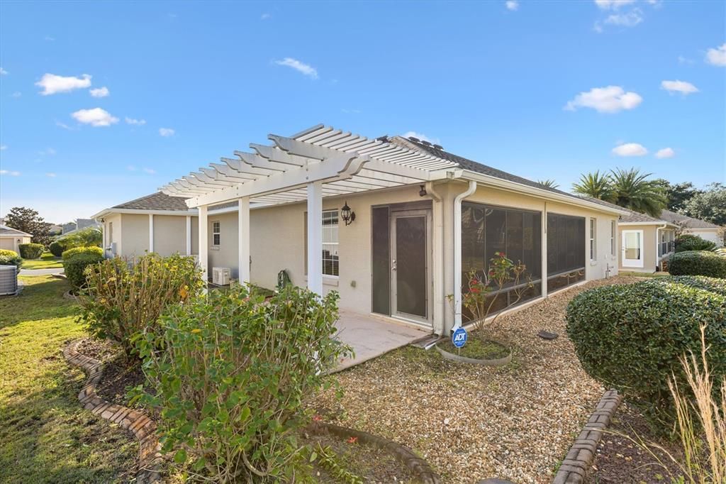 На продажу: $465,000 (3 спален, 2 ванн, 1939 Квадратных фут)