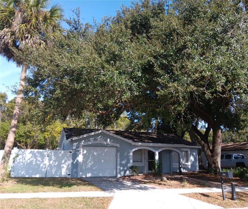 For Sale: $349,900 (3 beds, 2 baths, 1338 Square Feet)