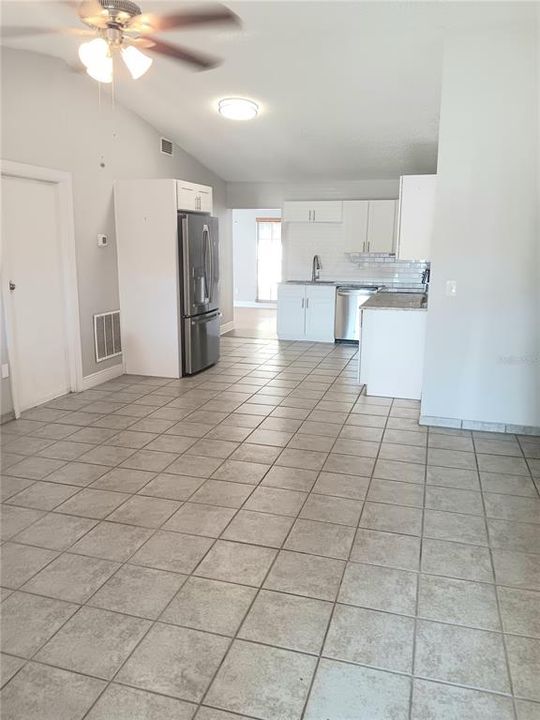 For Sale: $349,900 (3 beds, 2 baths, 1338 Square Feet)