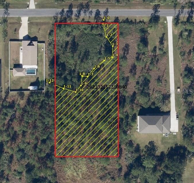 На продажу: $120,000 (1.57 acres)