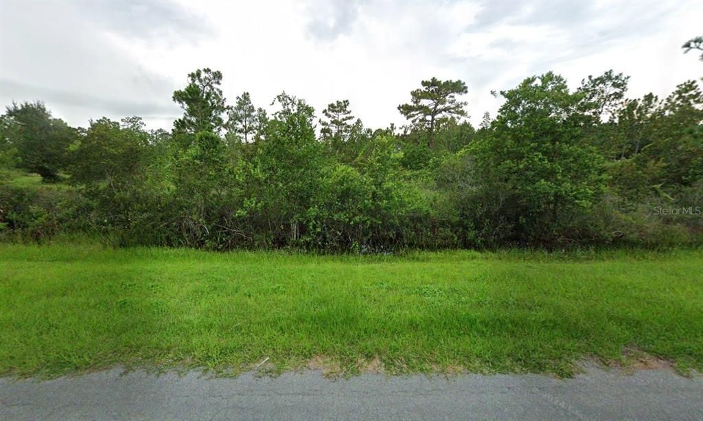 На продажу: $120,000 (1.57 acres)