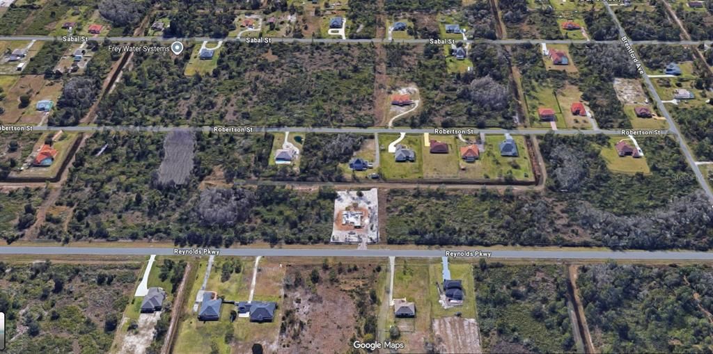 На продажу: $120,000 (1.57 acres)