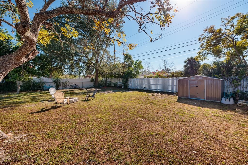 На продажу: $365,000 (3 спален, 2 ванн, 1246 Квадратных фут)