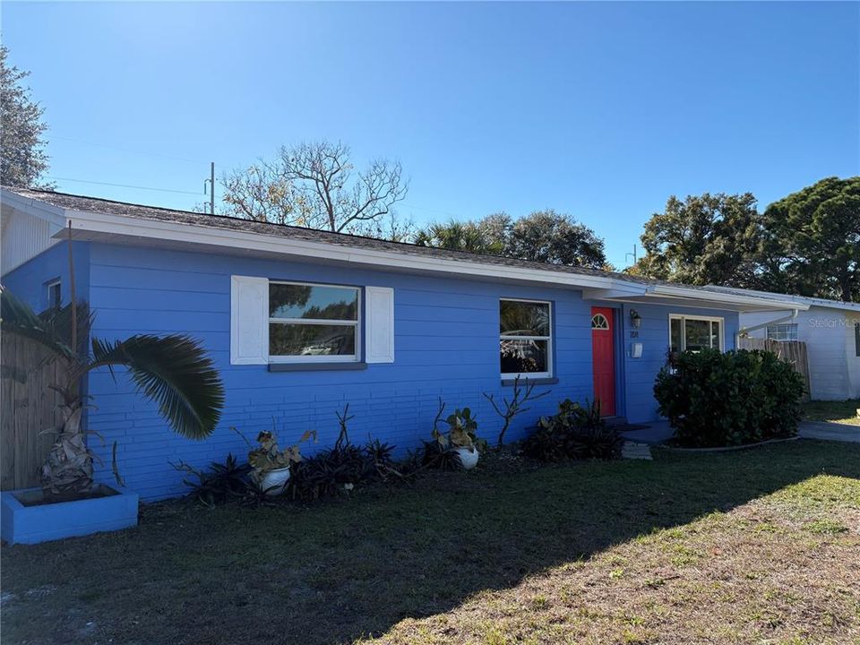 На продажу: $365,000 (3 спален, 2 ванн, 1246 Квадратных фут)