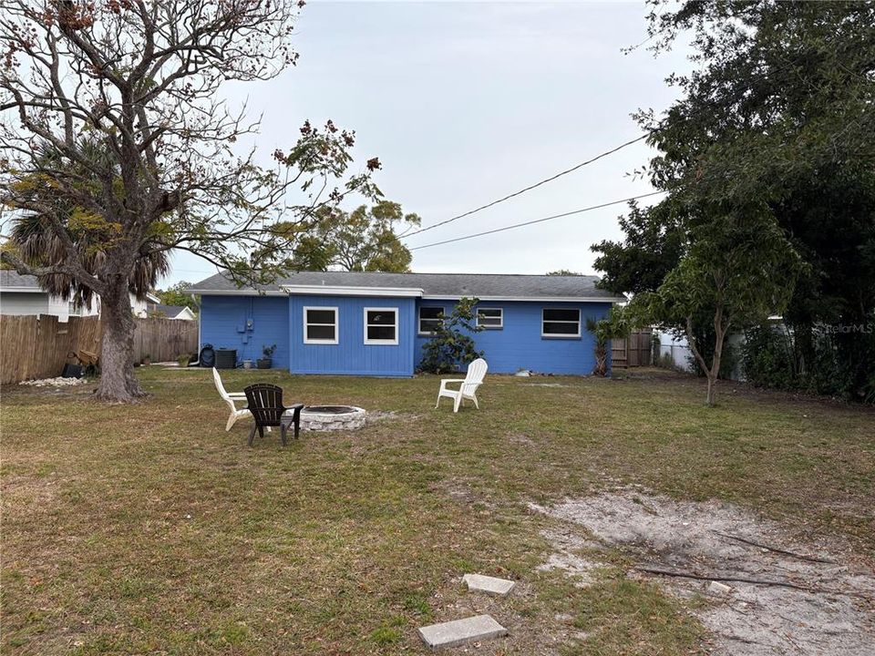 На продажу: $365,000 (3 спален, 2 ванн, 1246 Квадратных фут)