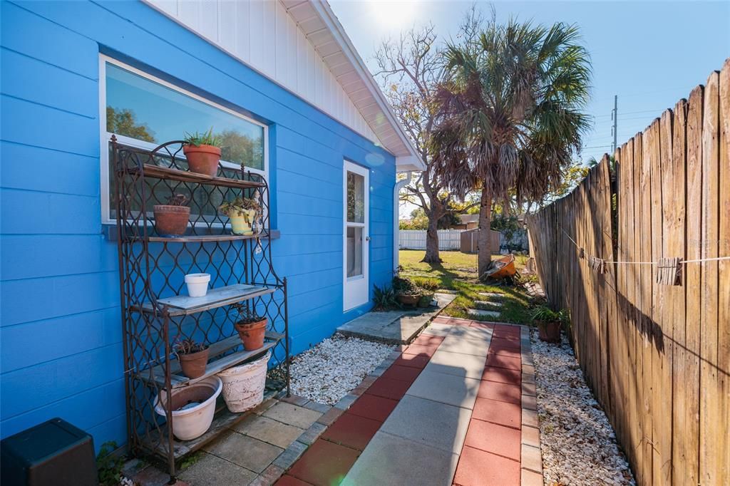 На продажу: $365,000 (3 спален, 2 ванн, 1246 Квадратных фут)