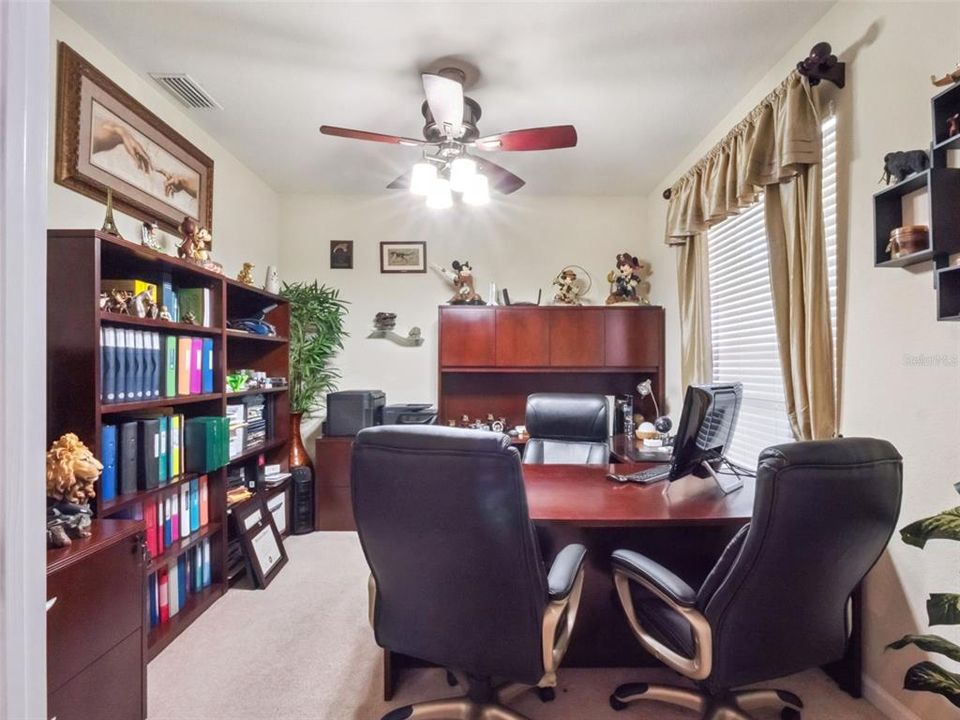 En Venta: $995,000 (4 camas, 3 baños, 3454 Pies cuadrados)