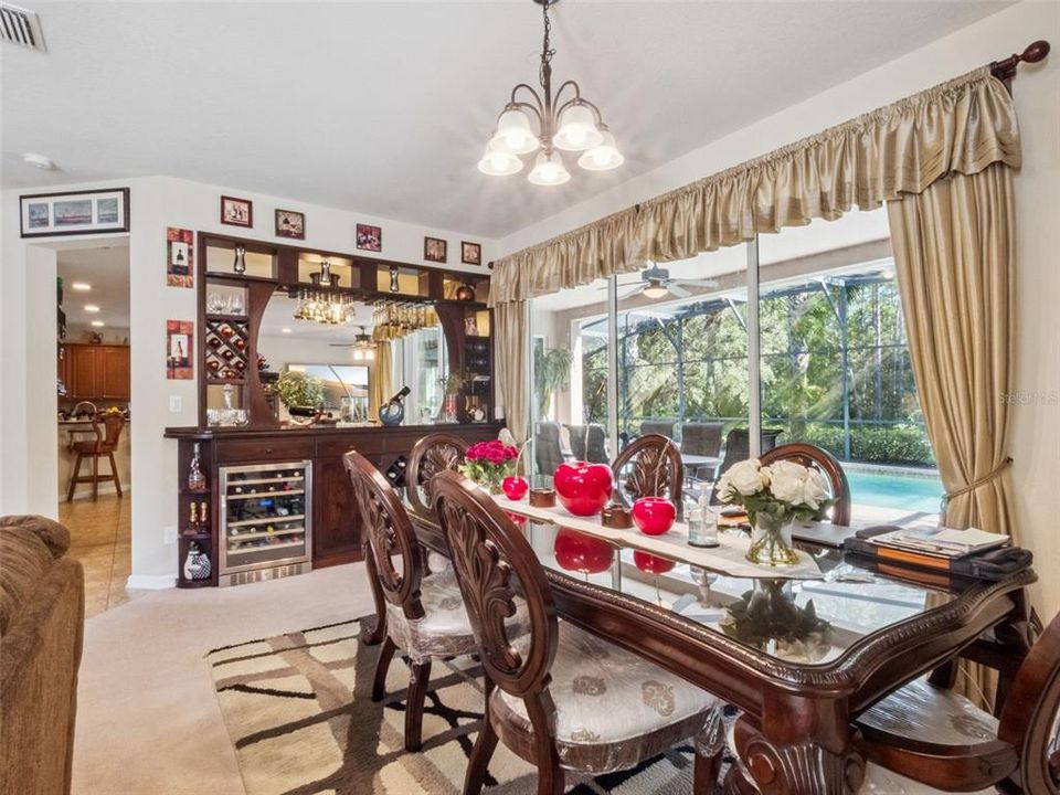 En Venta: $995,000 (4 camas, 3 baños, 3454 Pies cuadrados)