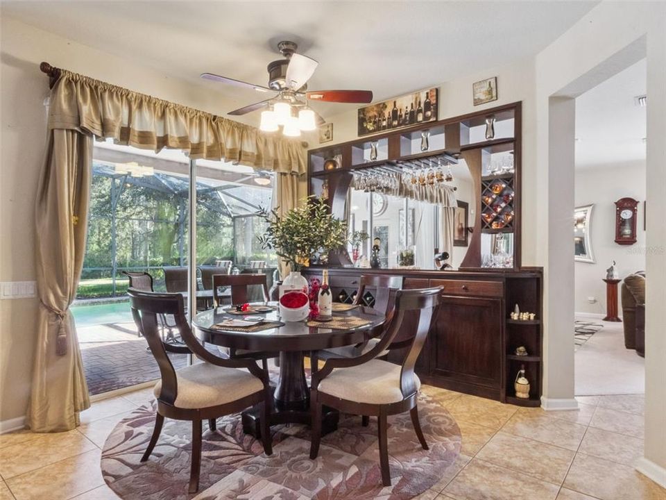 En Venta: $995,000 (4 camas, 3 baños, 3454 Pies cuadrados)