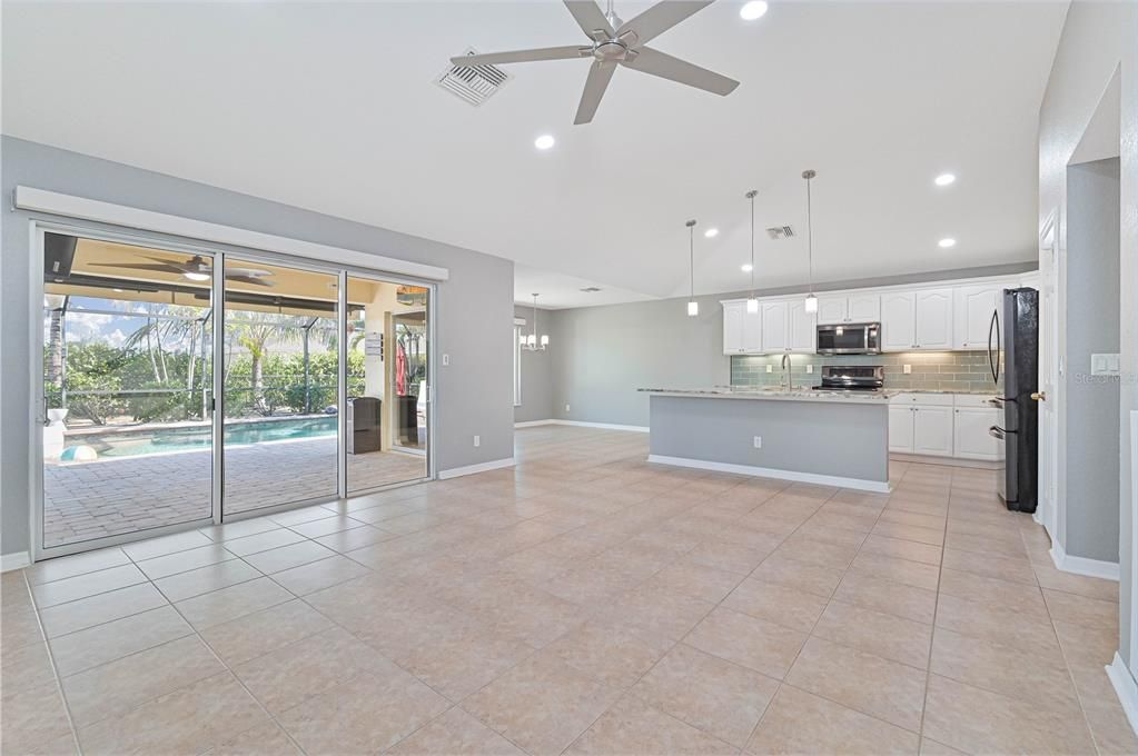 На продажу: $390,000 (3 спален, 2 ванн, 1888 Квадратных фут)