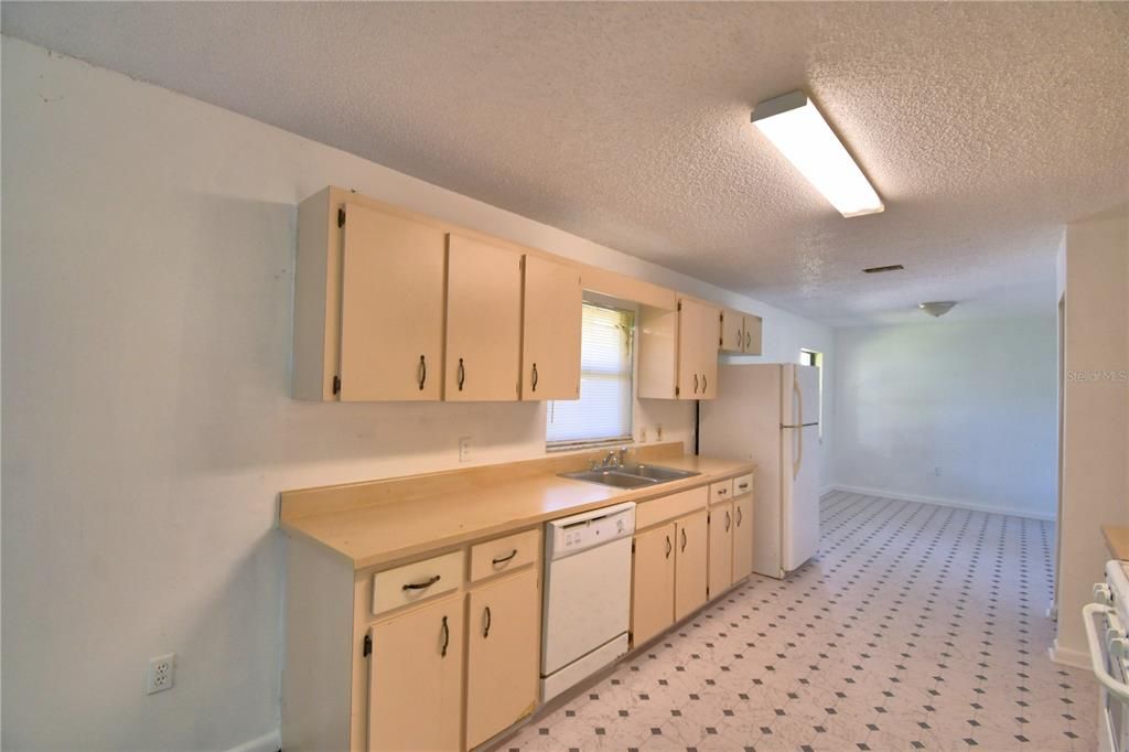 En Venta: $225,000 (2 camas, 2 baños, 1391 Pies cuadrados)