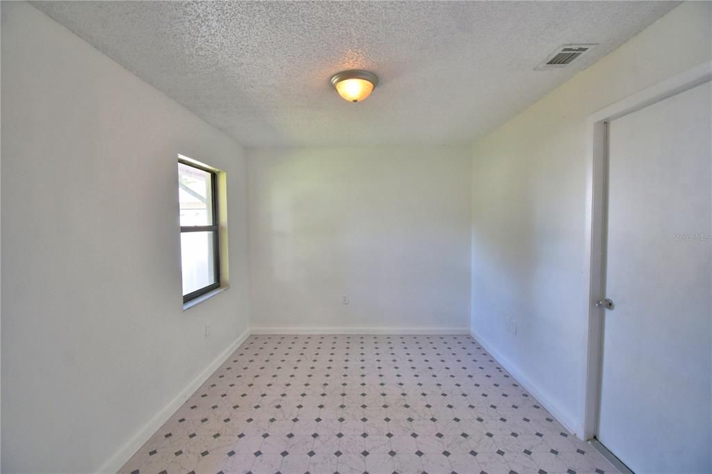 En Venta: $225,000 (2 camas, 2 baños, 1391 Pies cuadrados)