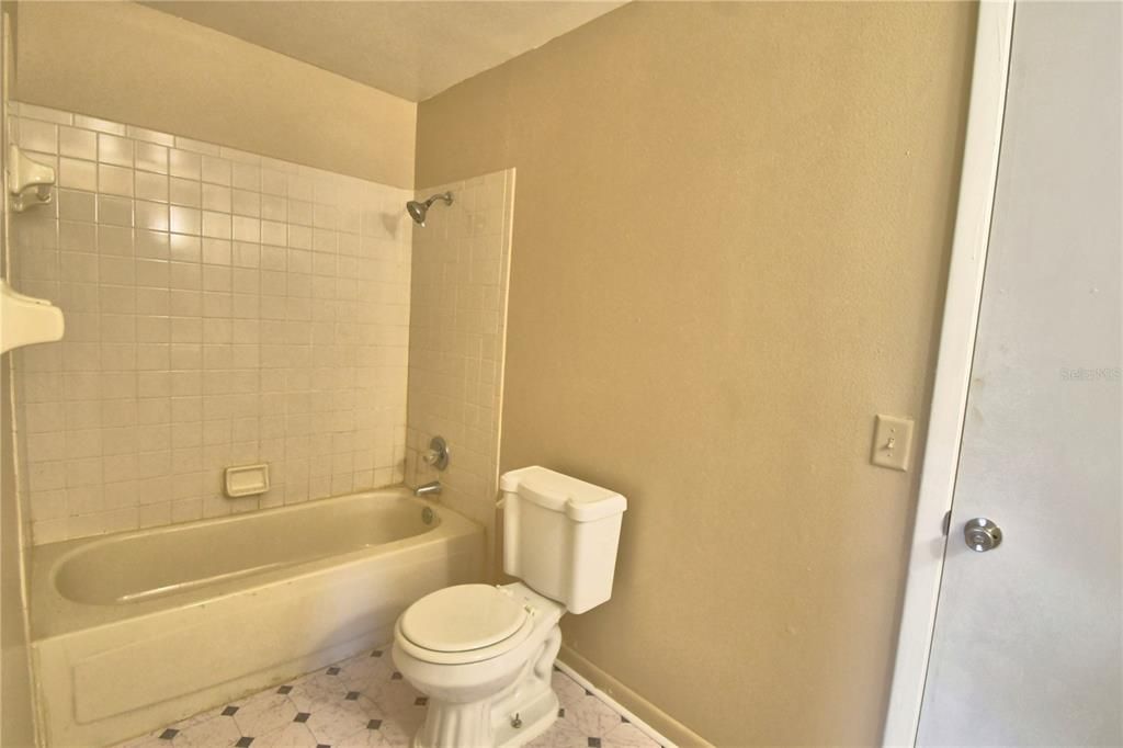 En Venta: $225,000 (2 camas, 2 baños, 1391 Pies cuadrados)