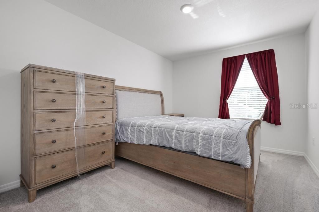 待售: $435,000 (4 贝兹, 2 浴室, 2248 平方英尺)