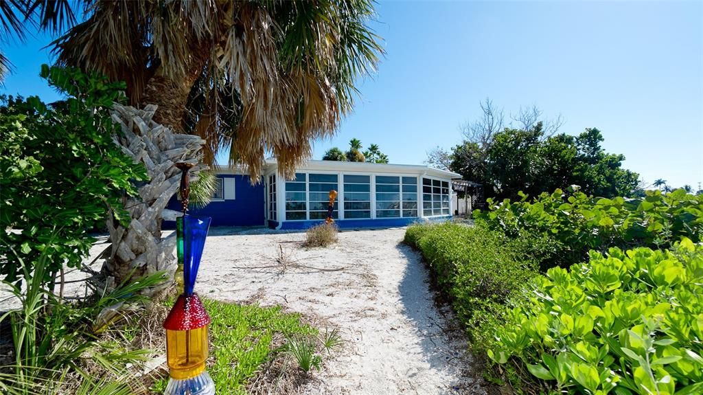 На продажу: $4,500,000 (2 спален, 2 ванн, 1680 Квадратных фут)