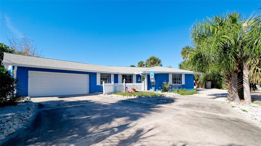 На продажу: $4,500,000 (2 спален, 2 ванн, 1680 Квадратных фут)